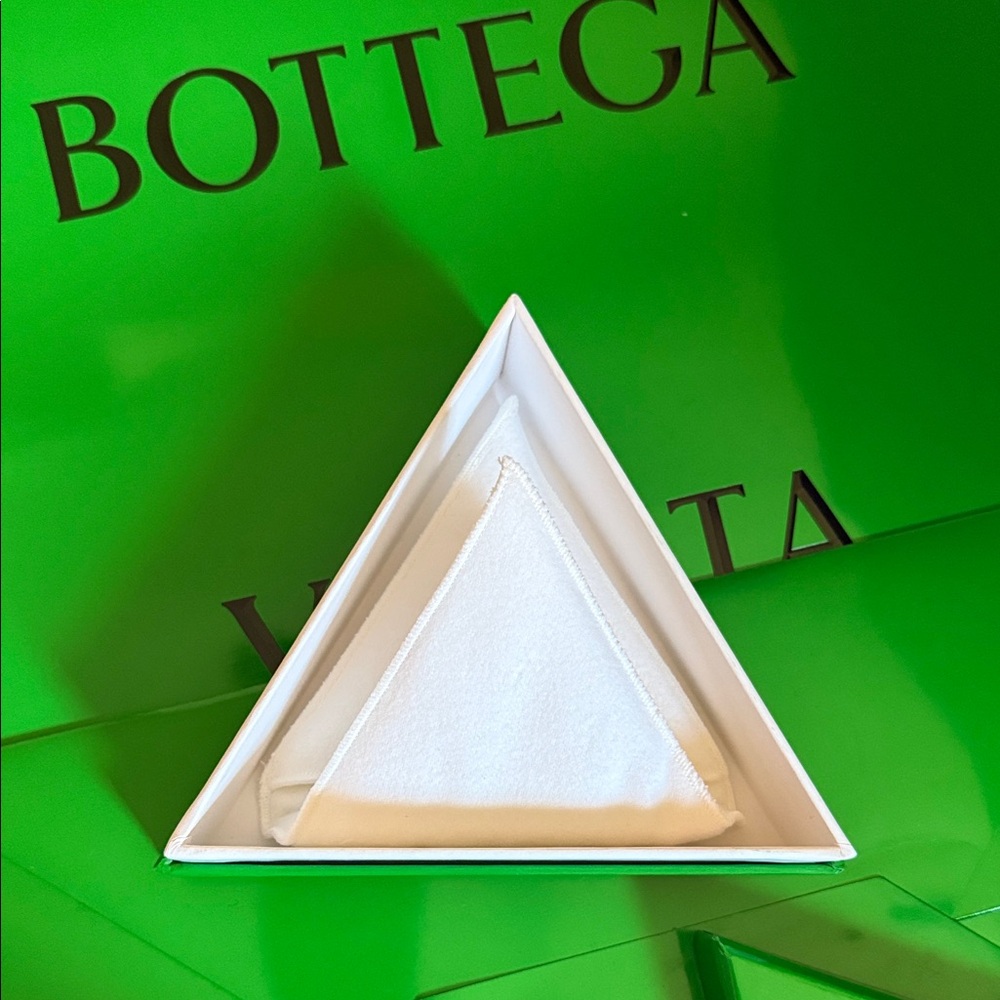 💚 NEW Bottega Veneta Set Green Triangle Bo &Shopping Bag🥳🥳❌❌ - Picture 2 of 5